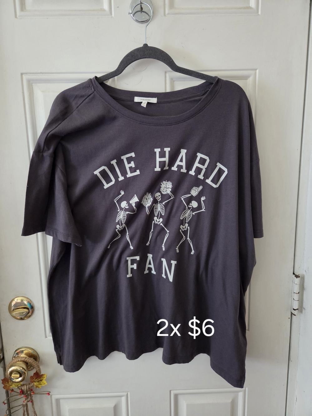 Maurices Black Graphic 'Die Hard Fan' Short Sleeve Tee